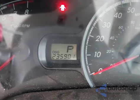 2011 Toyota Sienna Le V6 z USA, uszkodzony, nr VIN 5TDKK3DCXBS029191